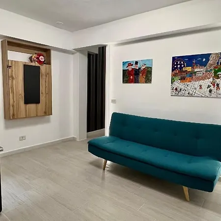 Ludo's Flat Center Apartment Bari