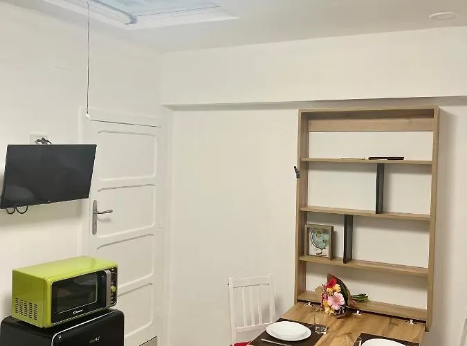 Ludo's Flat Center Apartament Bari